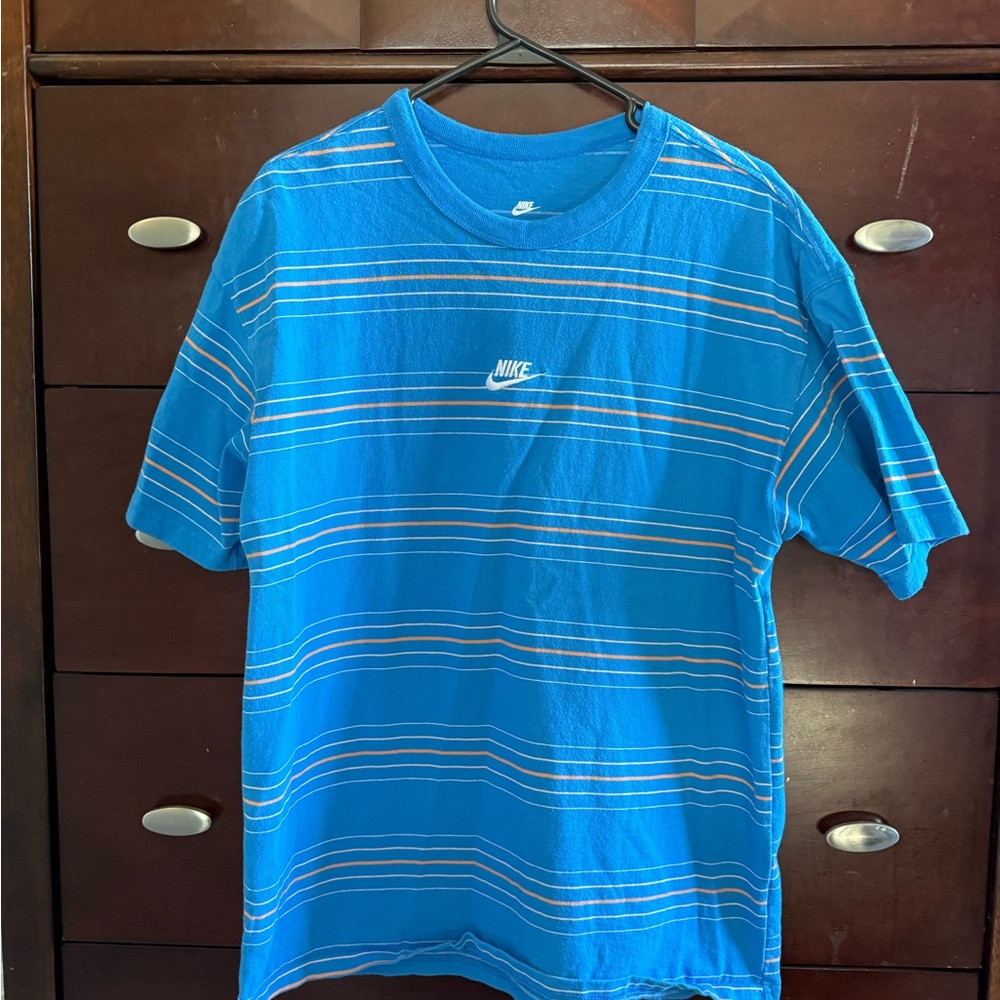 Nike Men's Blue Striped Shirt